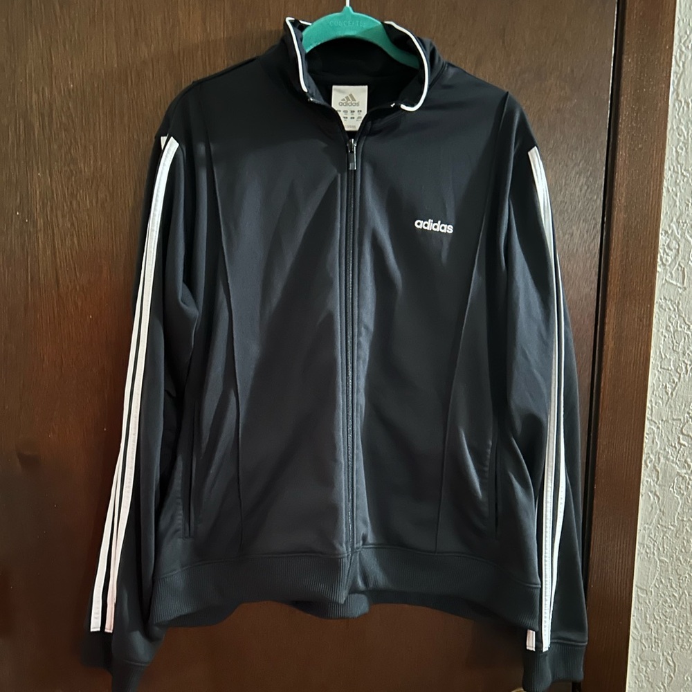 Gently used sz 2xl Addidas Warm up Jacket!!!